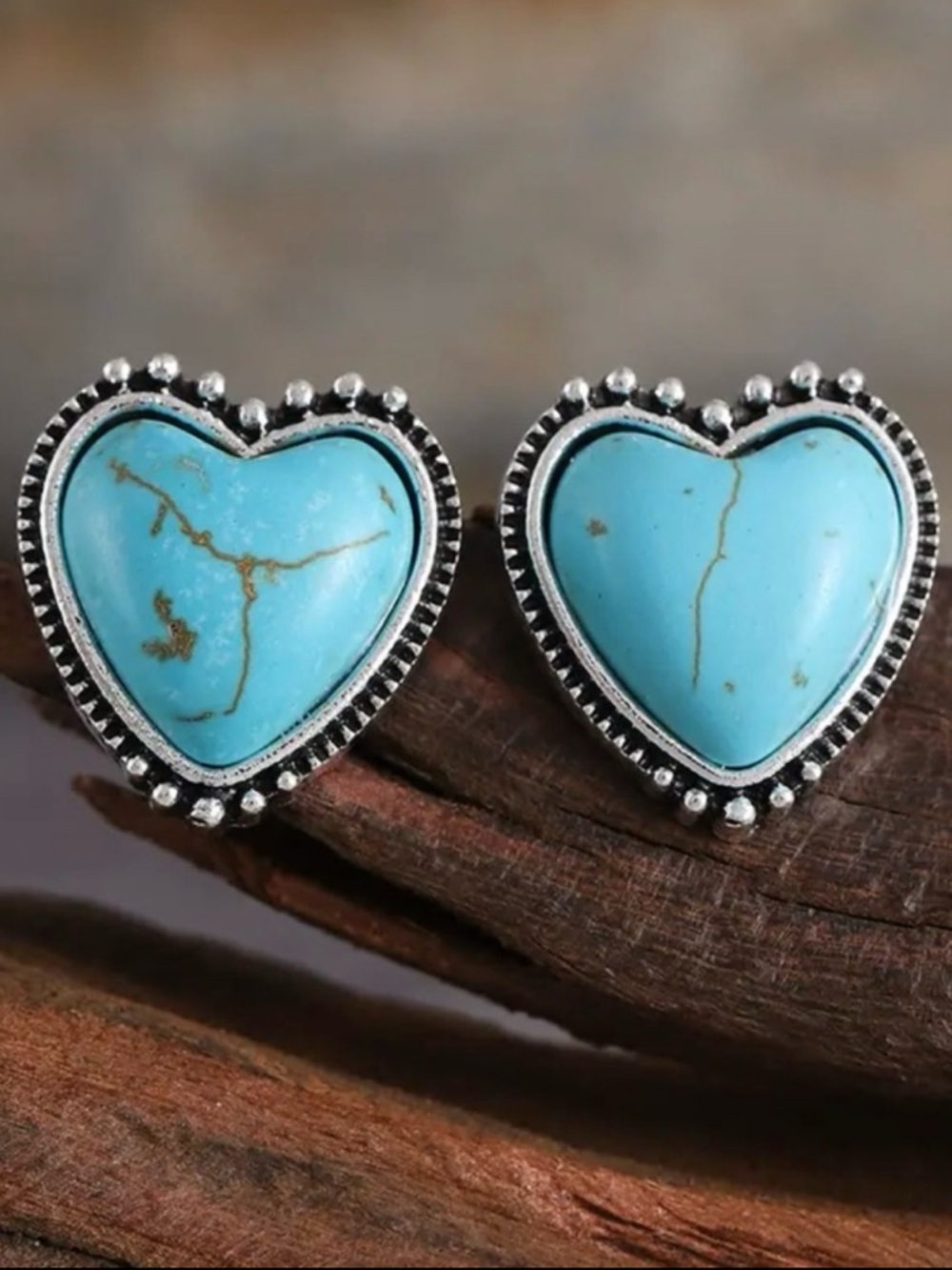 “Tibetan Turquoise Heart” Ornate Dot Framed Feminine Love Romance Silver Studs